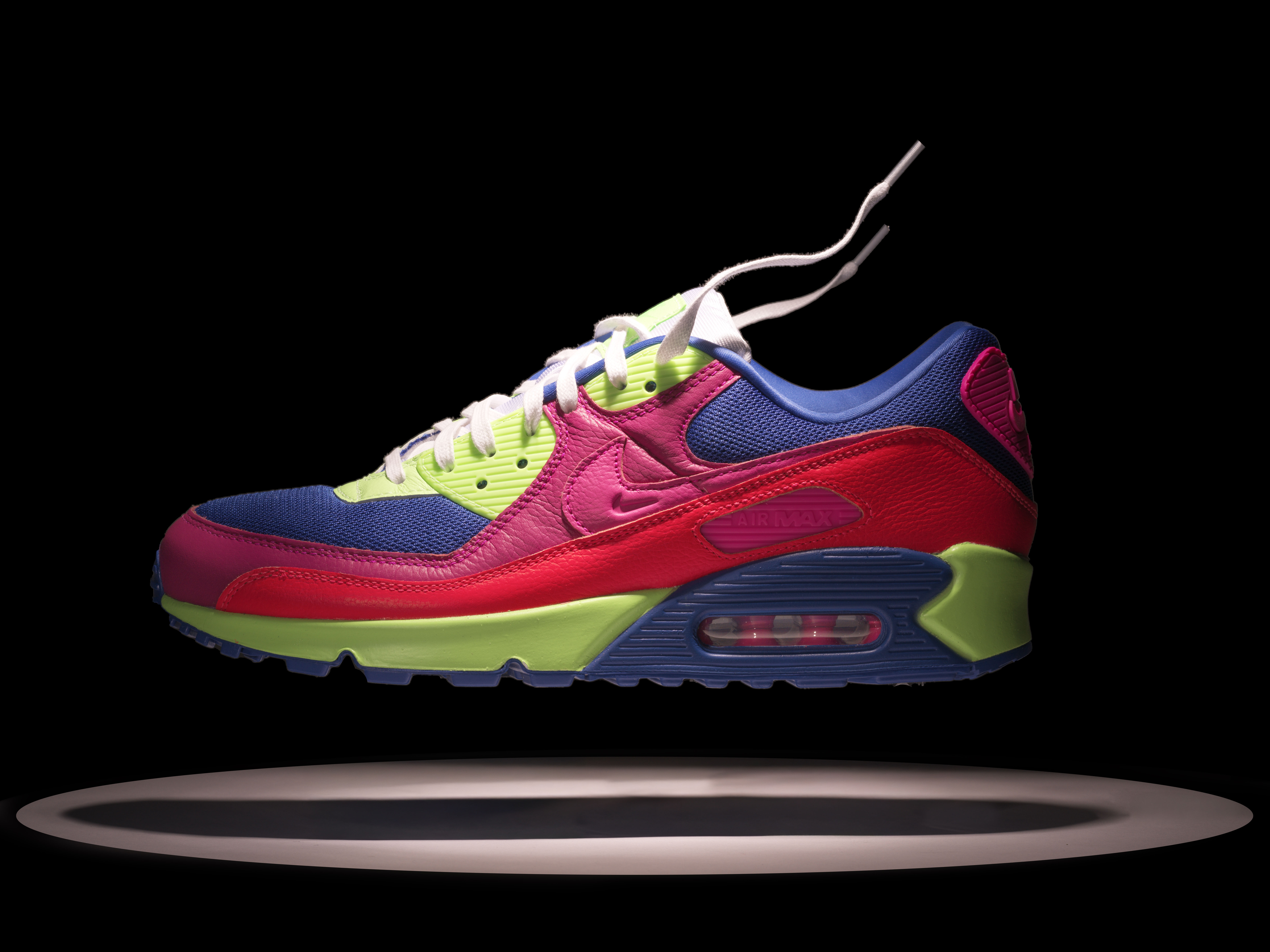 Nike Air Max in custom colors run nike